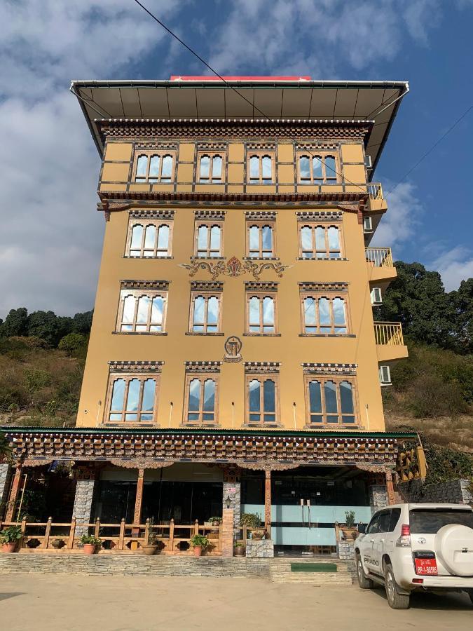 White Dragon Hotel Punākha Exterior photo